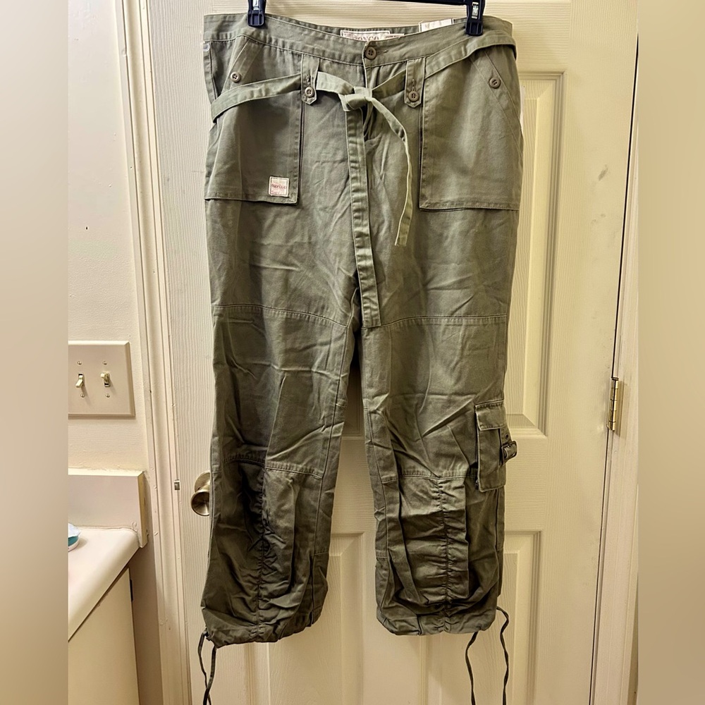 NWT BONGO Military Cargo Pants 90’s Y2K RARE VINTAGE Find Year 2003